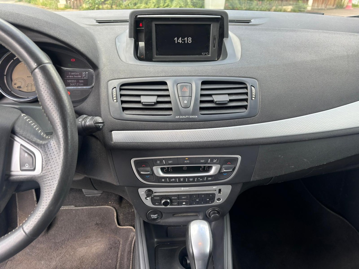 RENAULT Megane 3 Coupé 1.5 Dci 110 BVA Dynamique - Révisée - Garantie