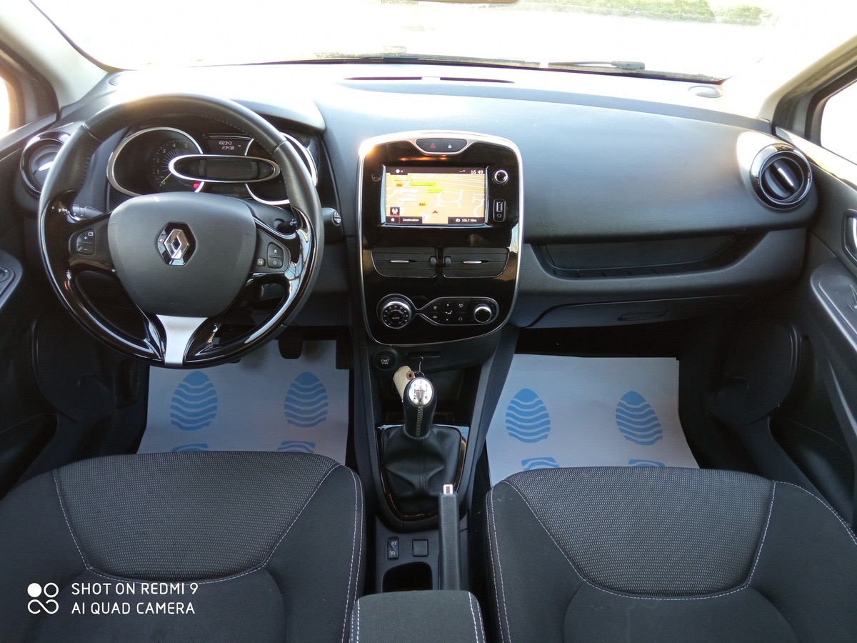 Renault Clio 4 / 1 er main / modifiable en 5 places garantie 3 mois