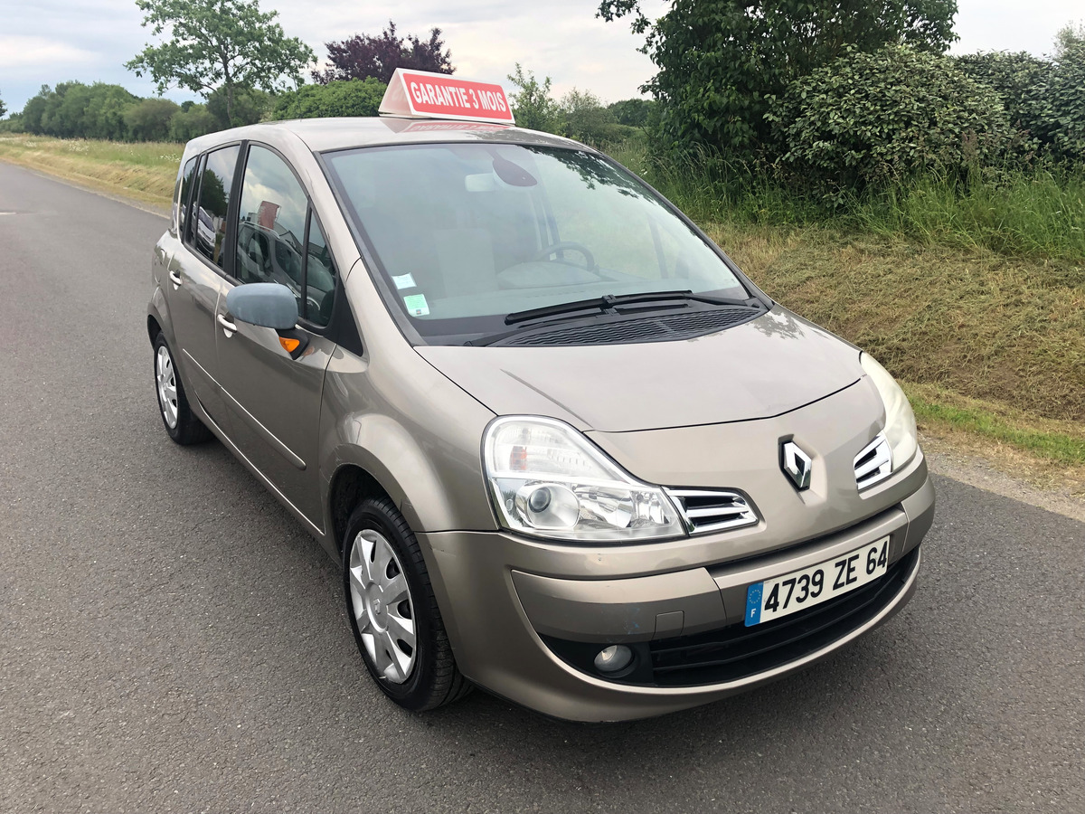 RENAULT Modus Grand 1.5 dci 85 1ER MAIN 133576 km