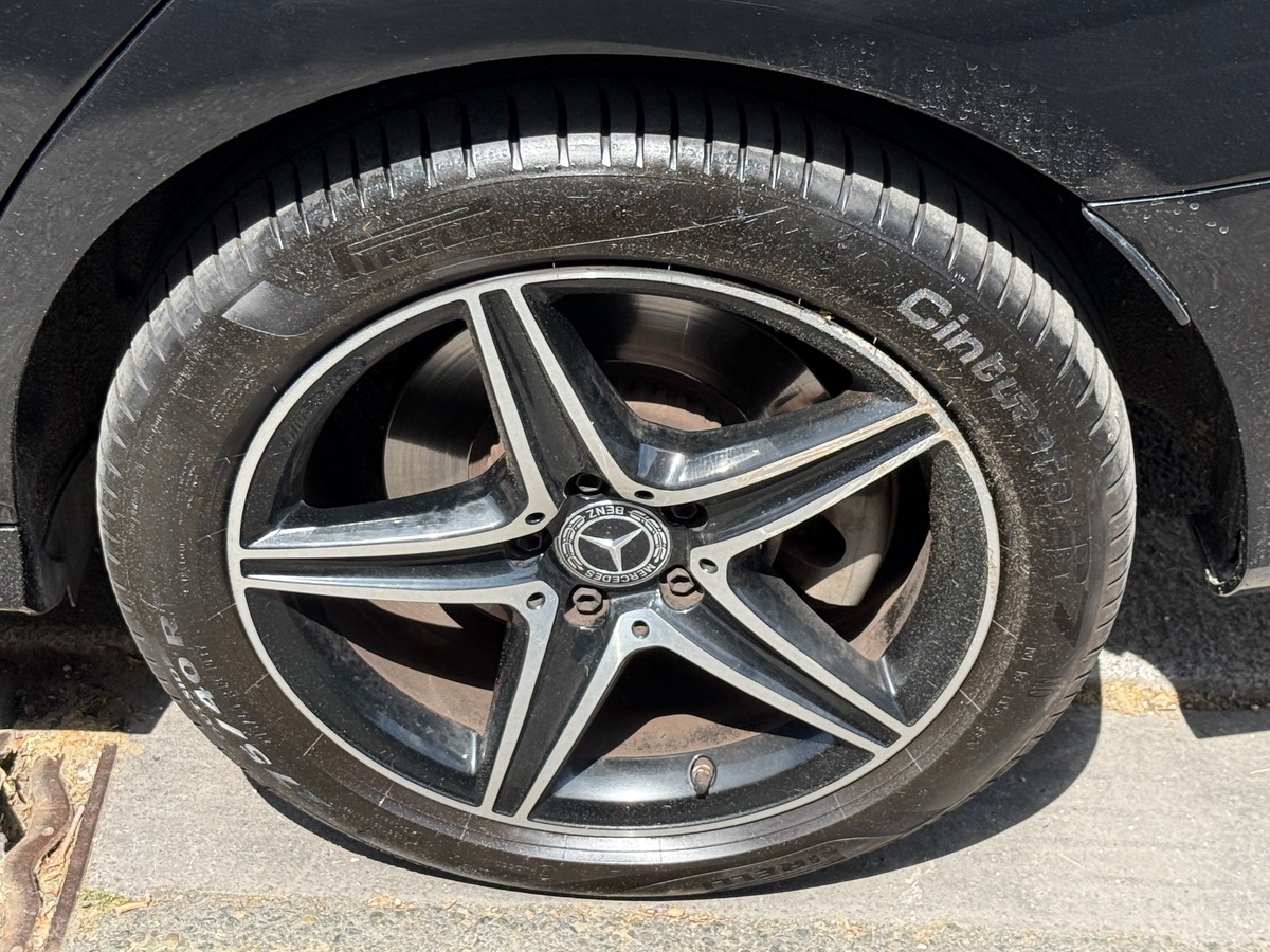 Mercedes-Benz Classe E V (2) 2.0 300 DE AVANTGARDE LINE 9G-TRONIC
