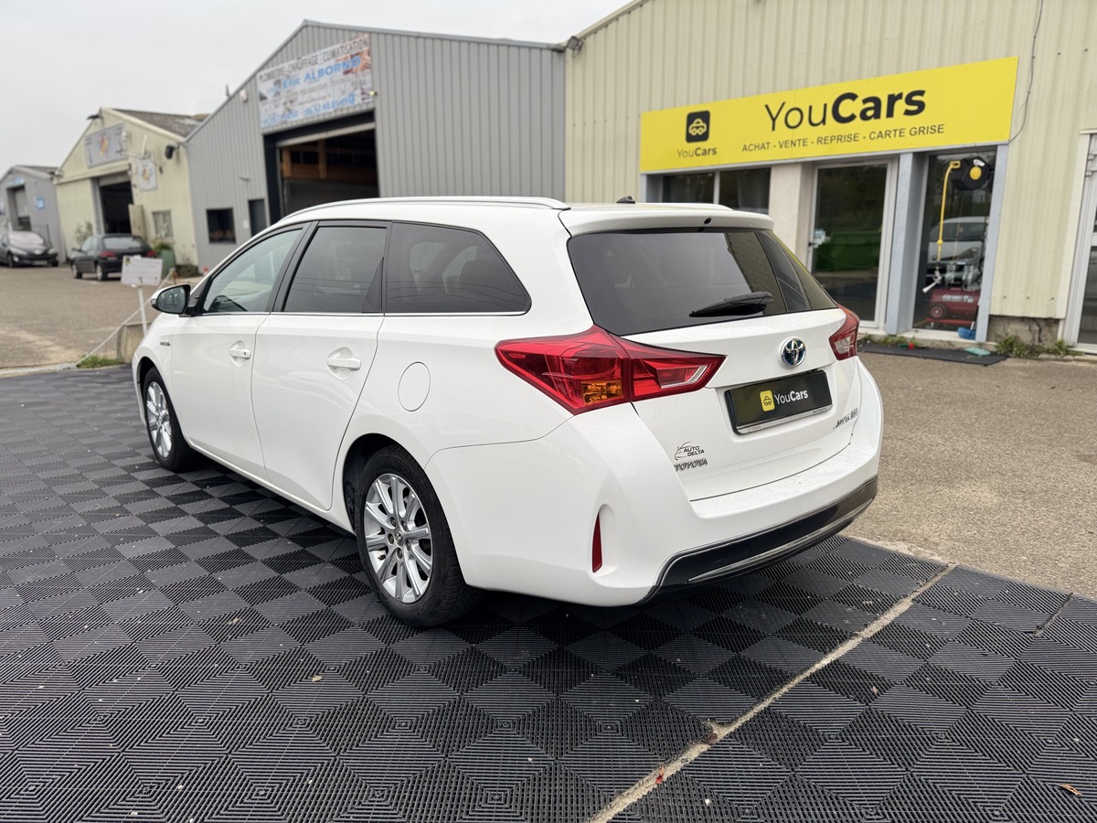 Toyota Auris Touring Sports 1.8 VVT-i Hybride 99 cv Boîte auto - CAMERA DE RECUL - CLIMATISATION