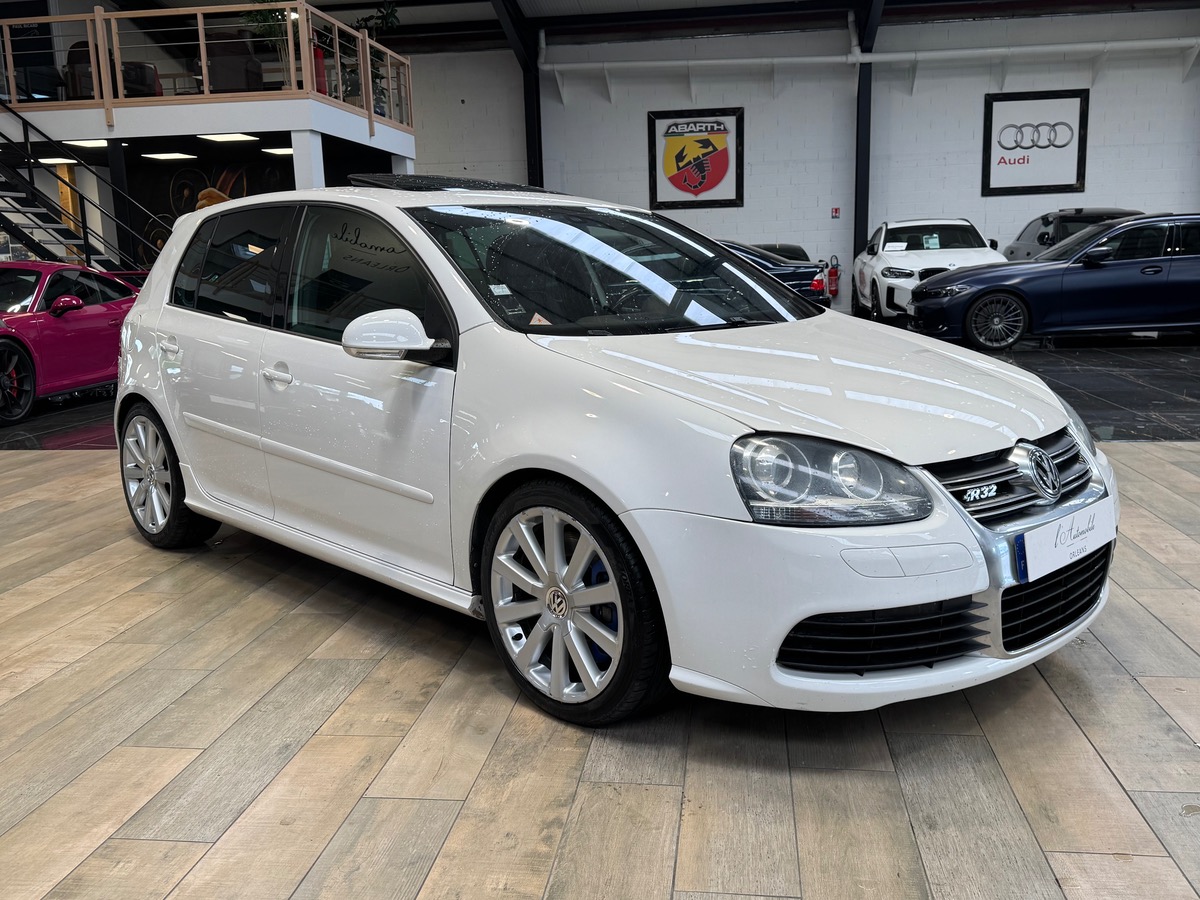 Volkswagen Golf R32 4 MOTION 3.2 V6 250CV DSG TOIT OUVRANT