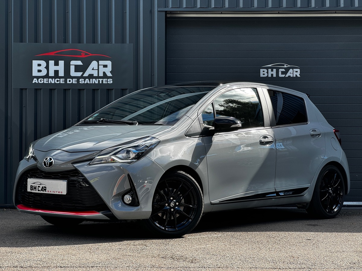 Image: Toyota Yaris hsd 100h GR Gris Manathan