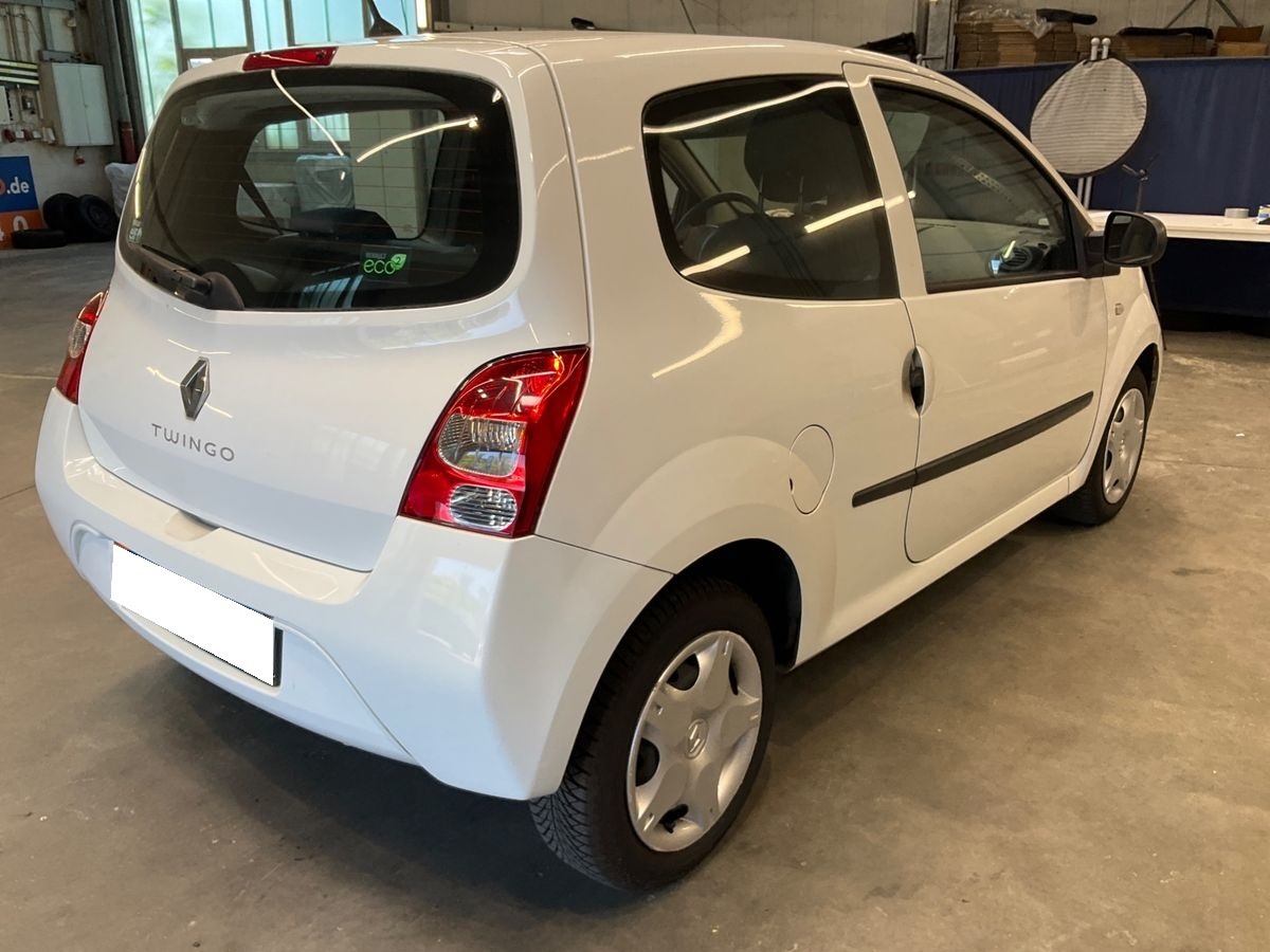 RENAULT Twingo II 1.2i 60 Authentique