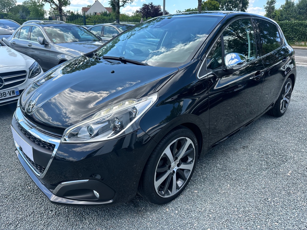 Peugeot 208 Phase 2 - 1.2 110cv - S&S - FÉLINE