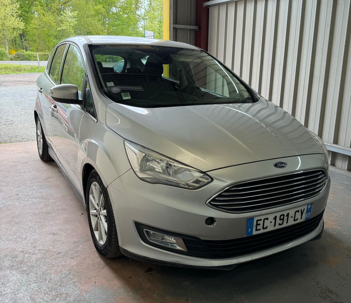 Ford C-max 1.0 scti 125 - 146000kms