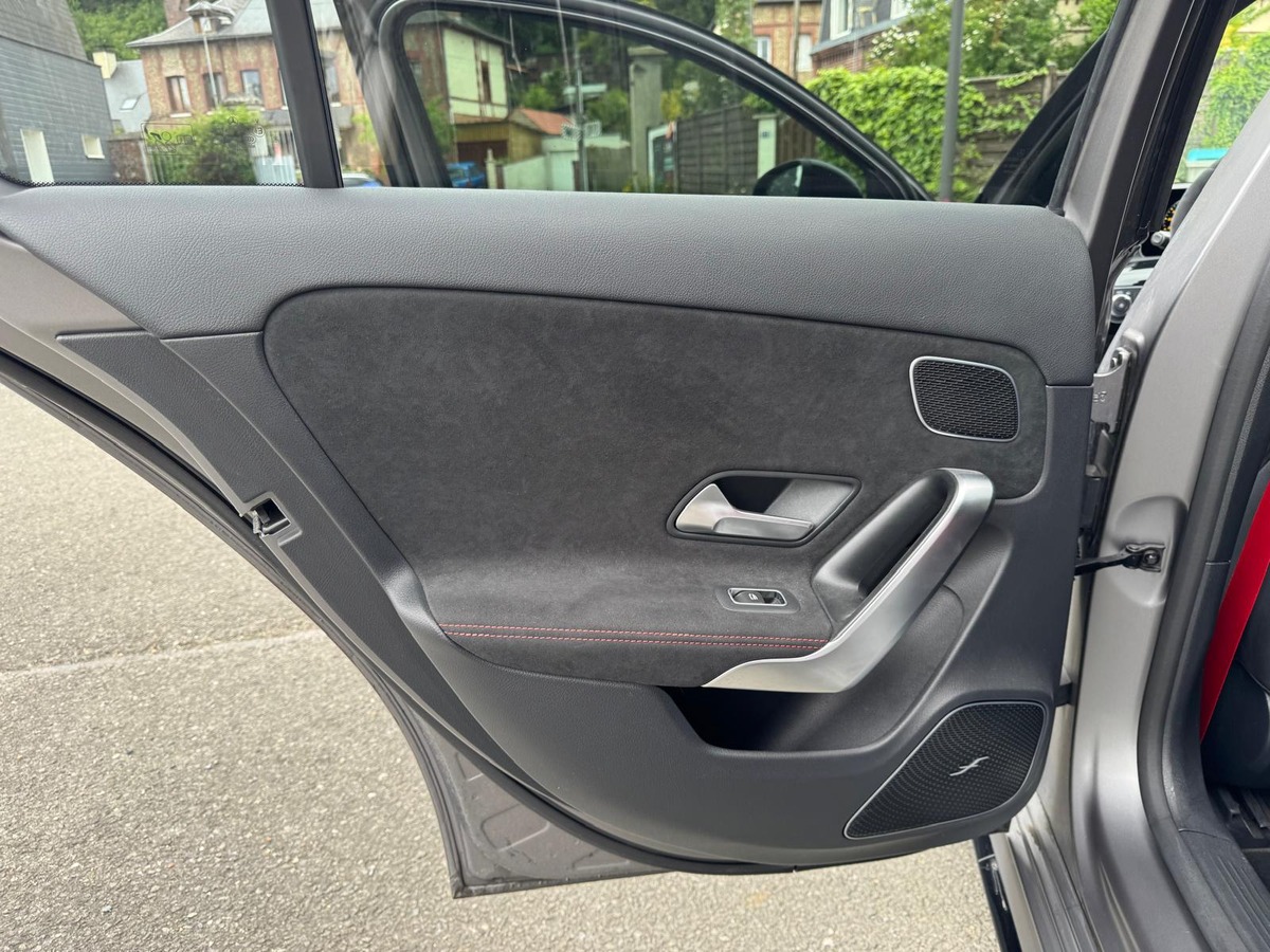 Mercedes-Benz Classe A 45 S AMG 2.0 4MATIC 8G 421 cv