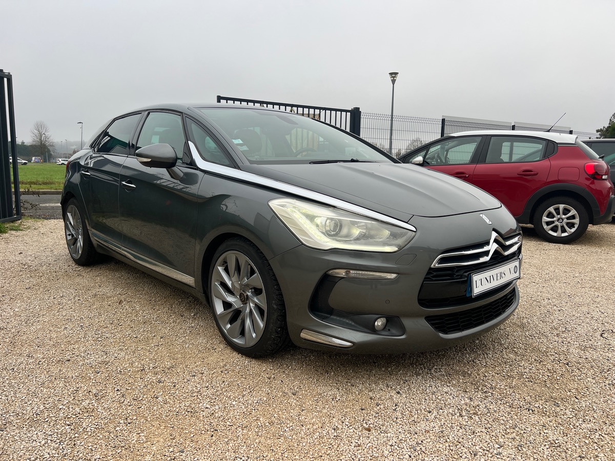 Citroën DS5 1.6 THP16v 200ch Sport Chic, Caméra de recul