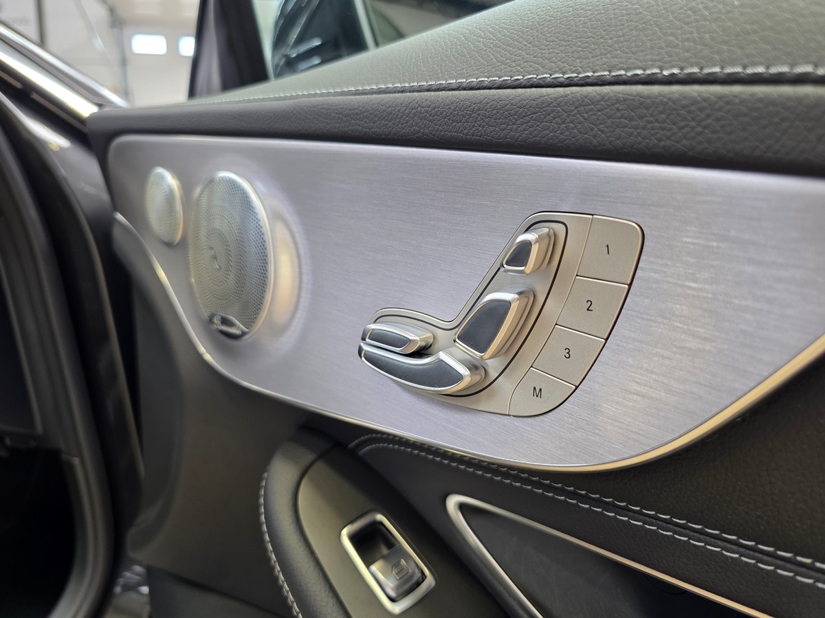 Mercedes-Benz Classe C 200 COUPE PHASE 2 AMG LINE 184 // TOIT OUVRANT / BURMESTER