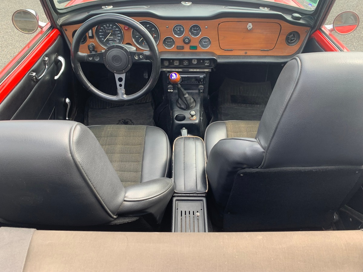 Triumph TR 250