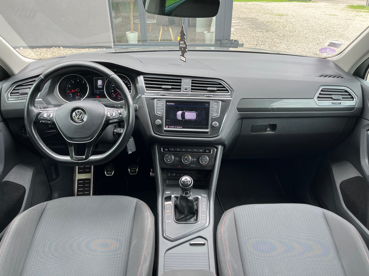 Volkswagen Tiguan 1.4 TSI 125ch SOUND, SUIVI COMPLET VW, ATTELAGE, REG ADAPTATIF, RADAR