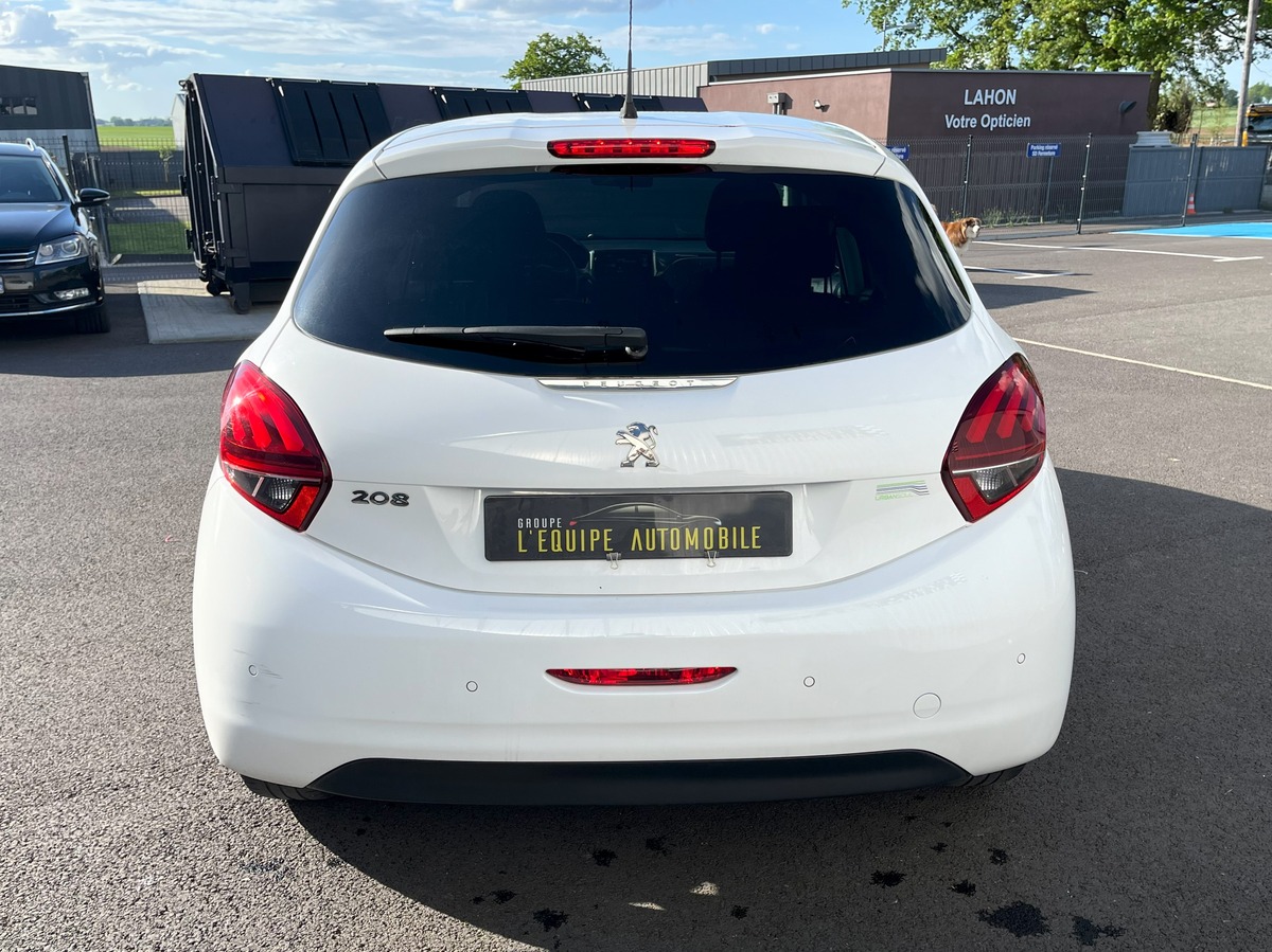 Peugeot 208 1.2 puretech 82 style