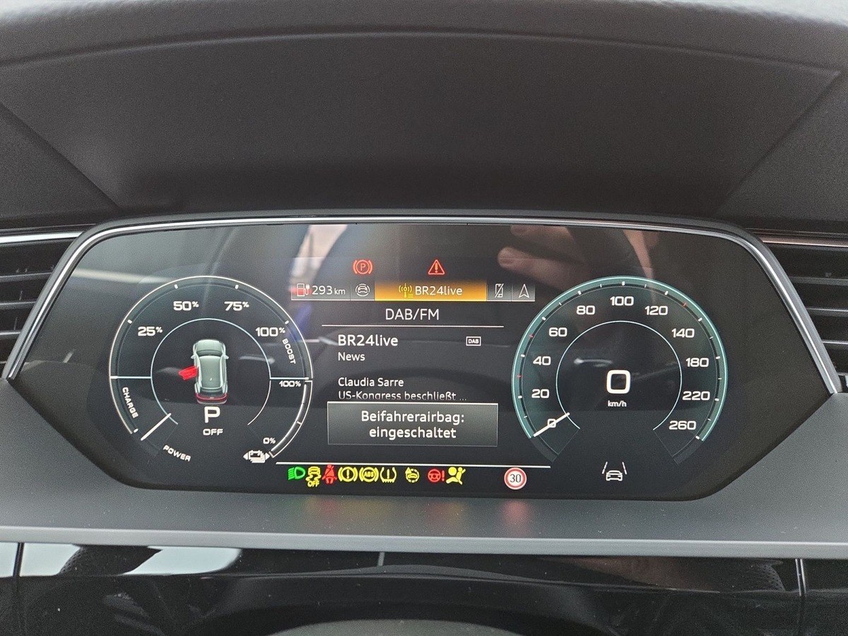 Audi SQ8 e-tron Sportback e-tron 503ch quattro Toit ouvrant Bang&Olufsen Attelage