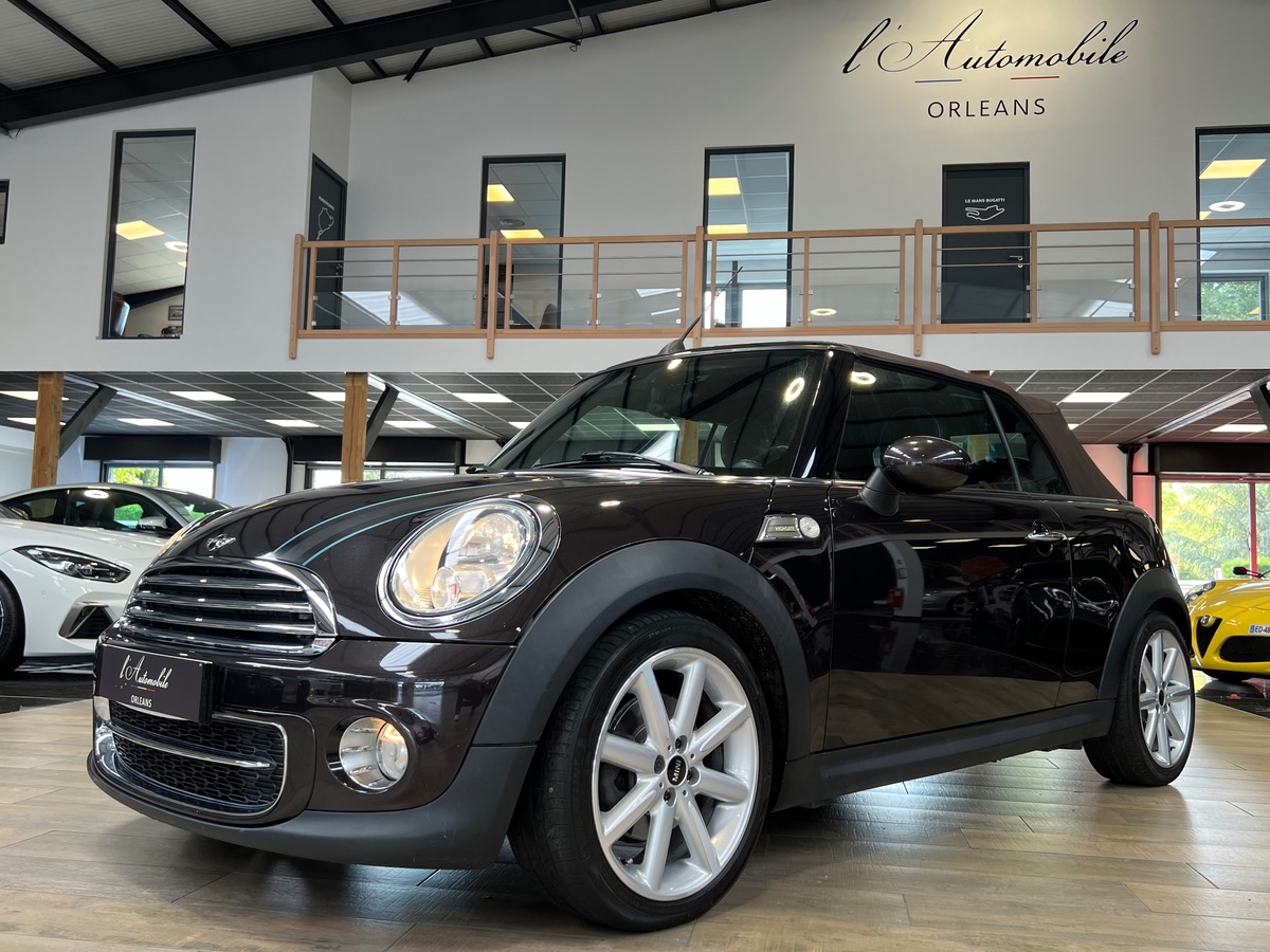 Mini Cabrio COOPER D 1.6 112CV HIGHGATE b