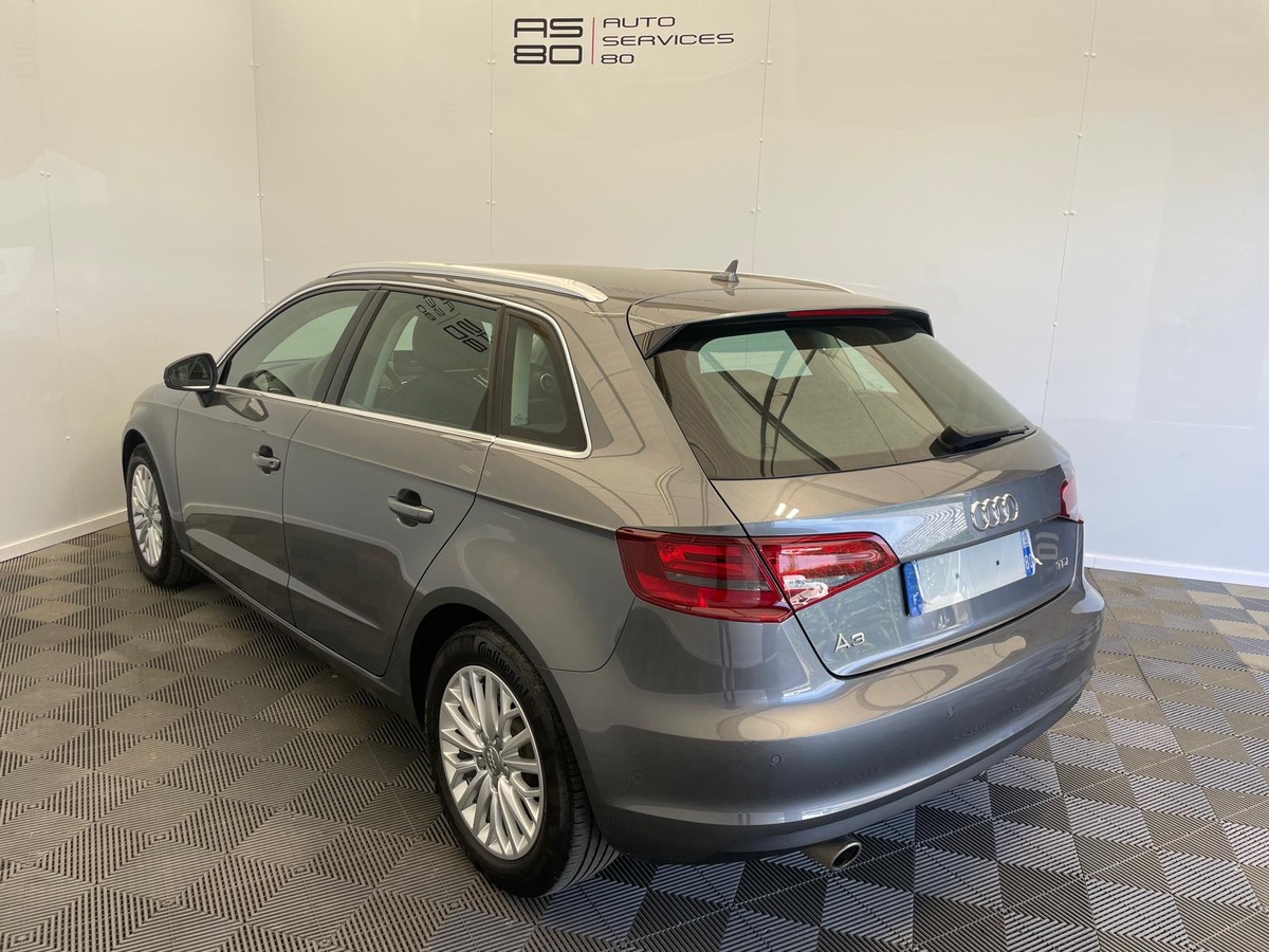 Audi A3 Sportback 1.6 TDI 105   AMBIENTE