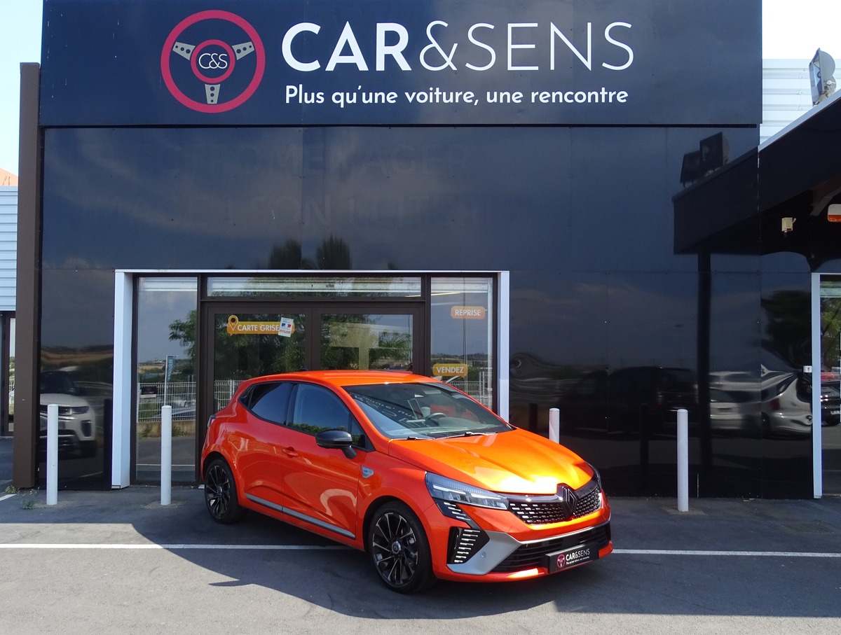 RENAULT Clio V (2) 1.0 TCE 90 Ch ESPRIT ALPINE 1ere main Caméra 360 CarPlay