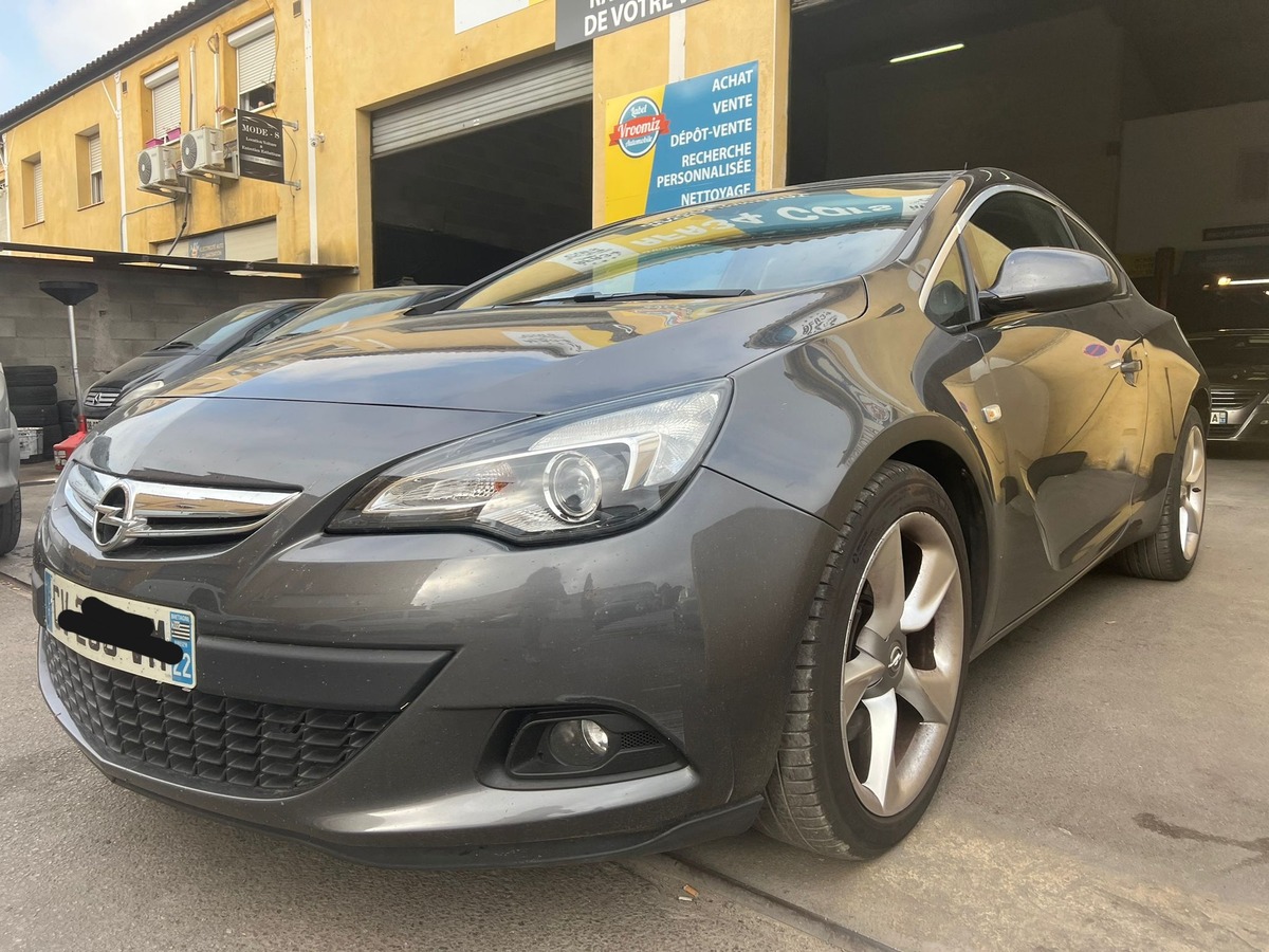 Opel Astra gtc coupé 1.7 cdti  110 cv full option
