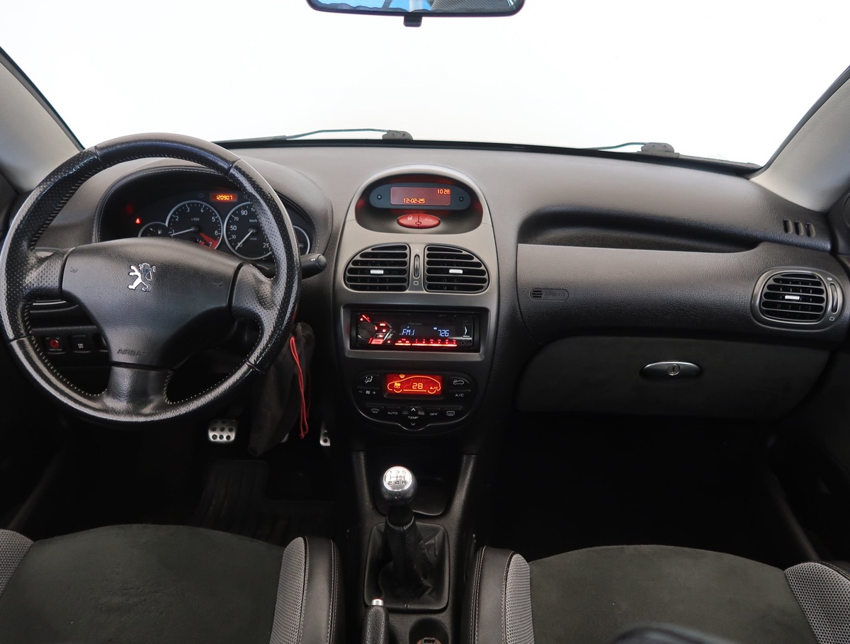 Peugeot 206 CC R.G 1.6 16v rc line