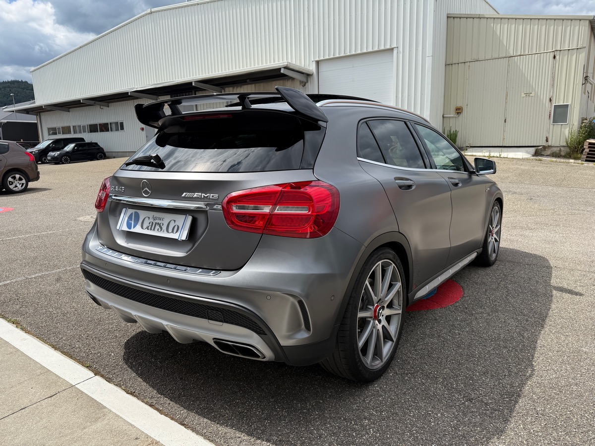 Mercedes-Benz GLA 45 AMG 2.0 4MATIC 7G-DCT 360cv, Toit ouvrant, Sièges électriques chauffants.