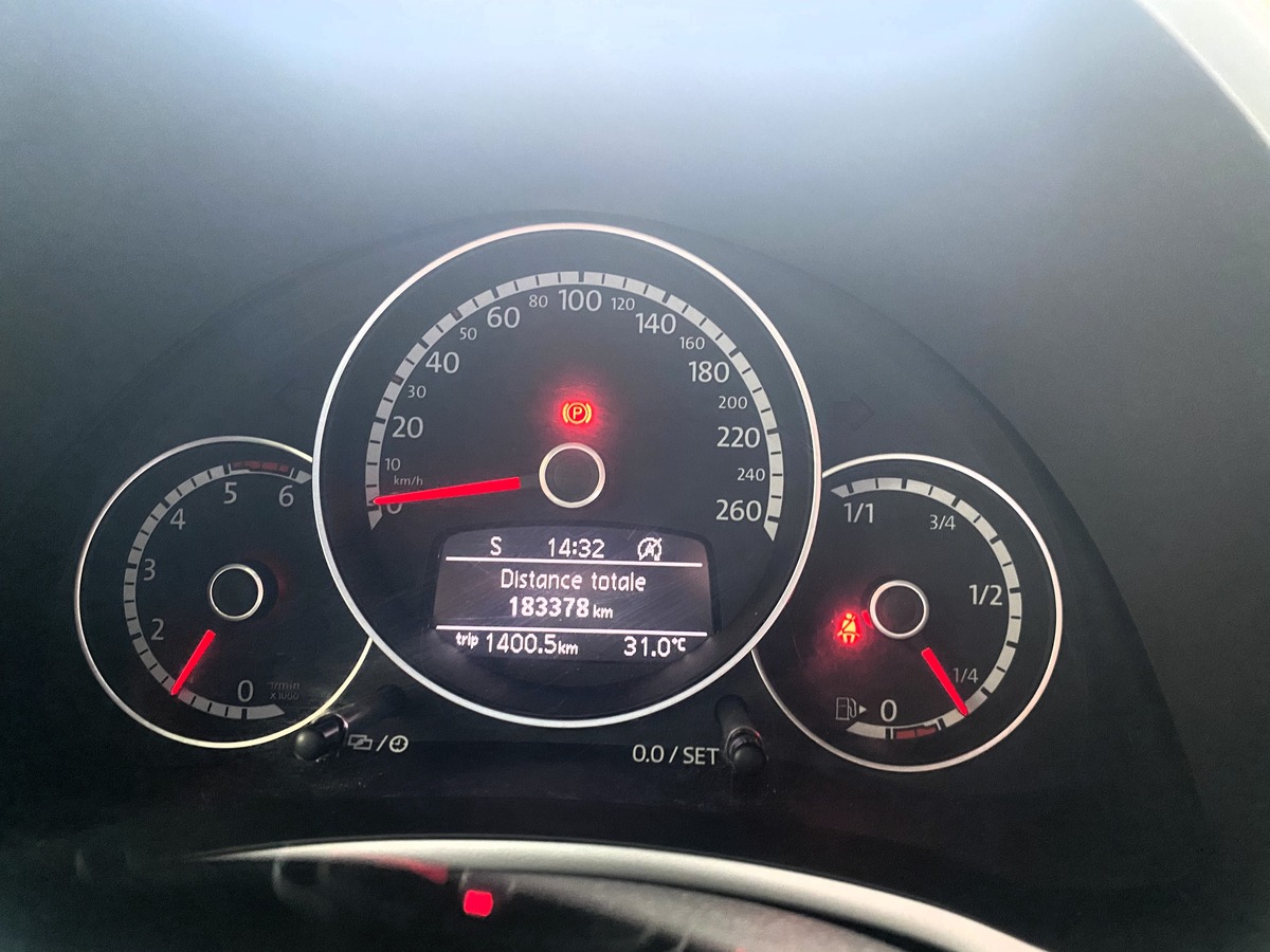 Volkswagen Coccinelle 2.0 TDI 110 CH COUTURE