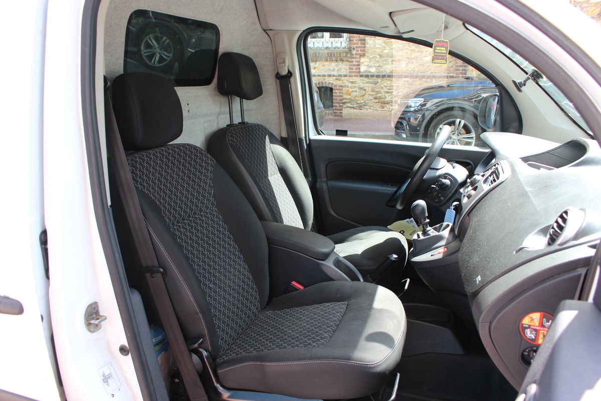 RENAULT Kangoo II (2) 1.5 DCI 110 MAXI / ATTELAGE