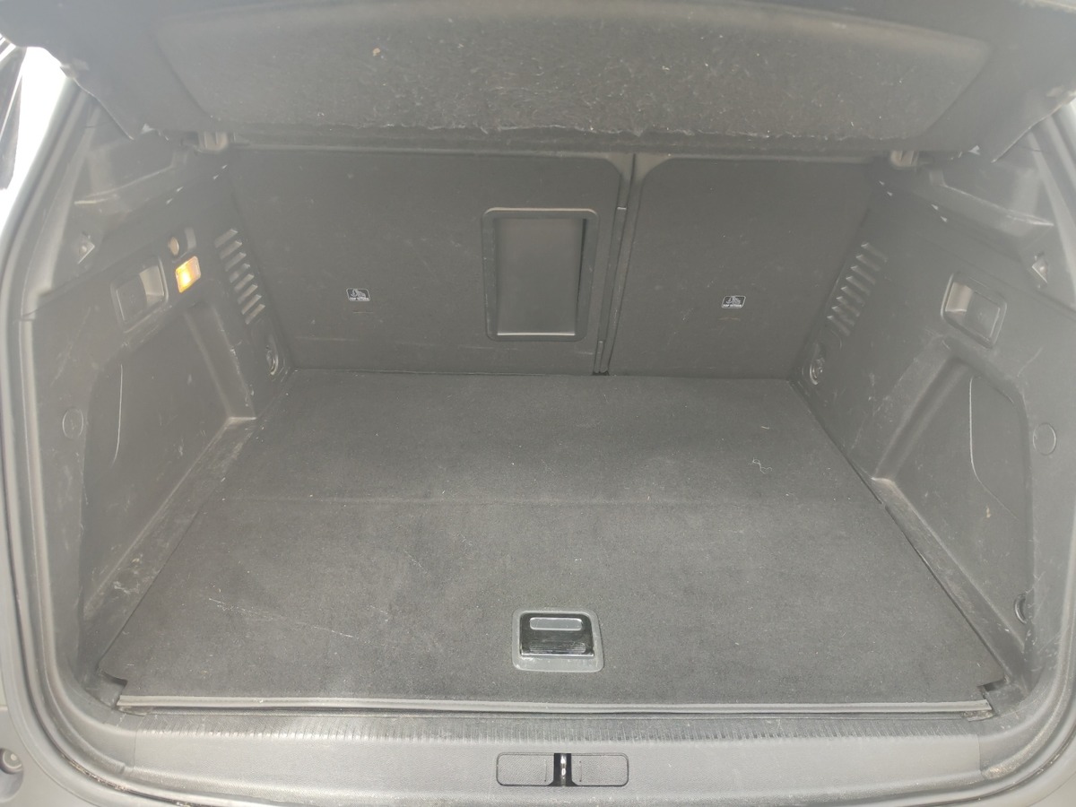 Peugeot 3008 HYbrid4 II (2) 1.6 HYBRID 225 ALLURE E-EAT8