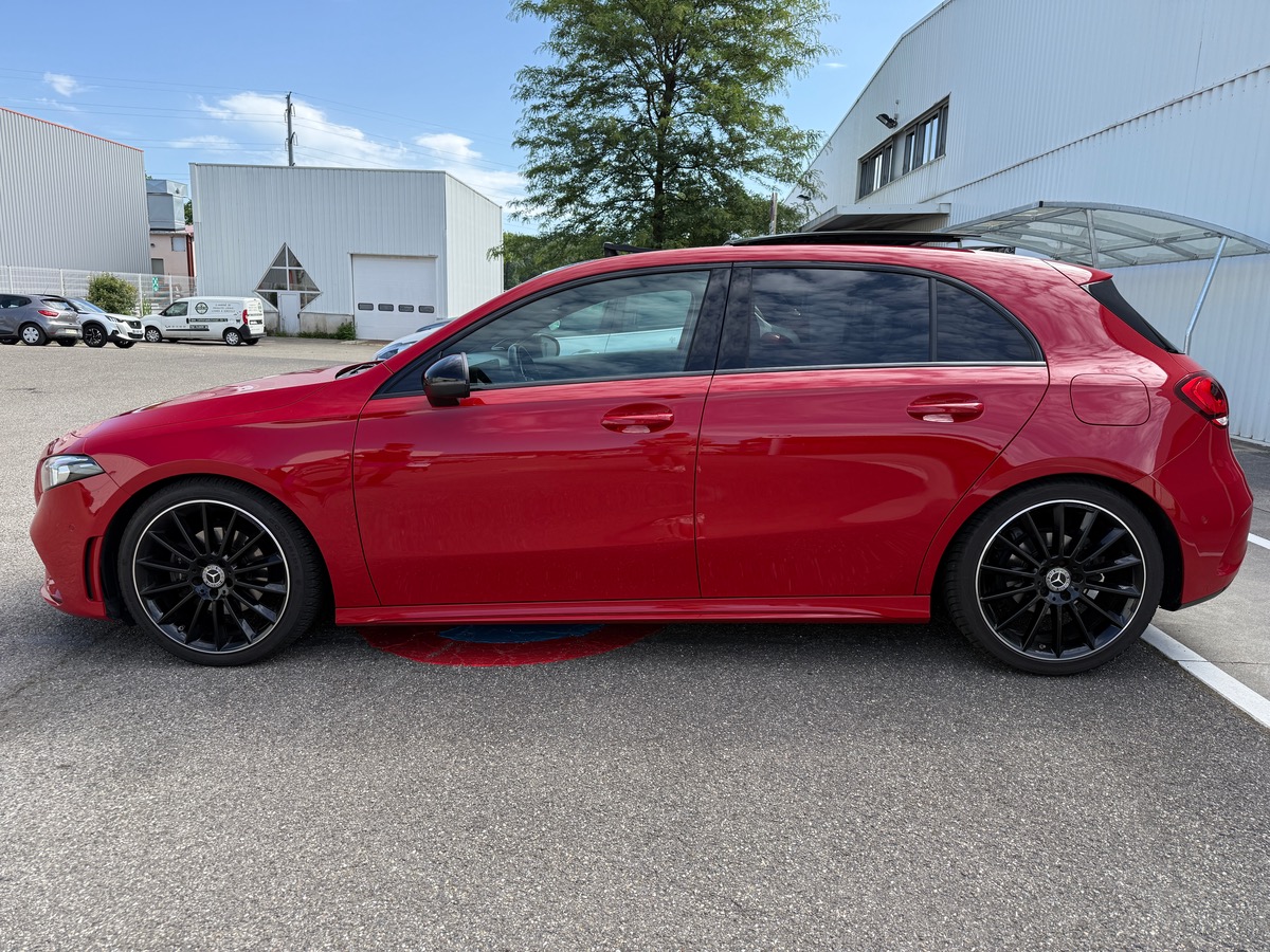 Mercedes-Benz Classe A 180 AMG line 1.3 136 cv, Toit ouvrant, Burnmeister, Sièges chauffants