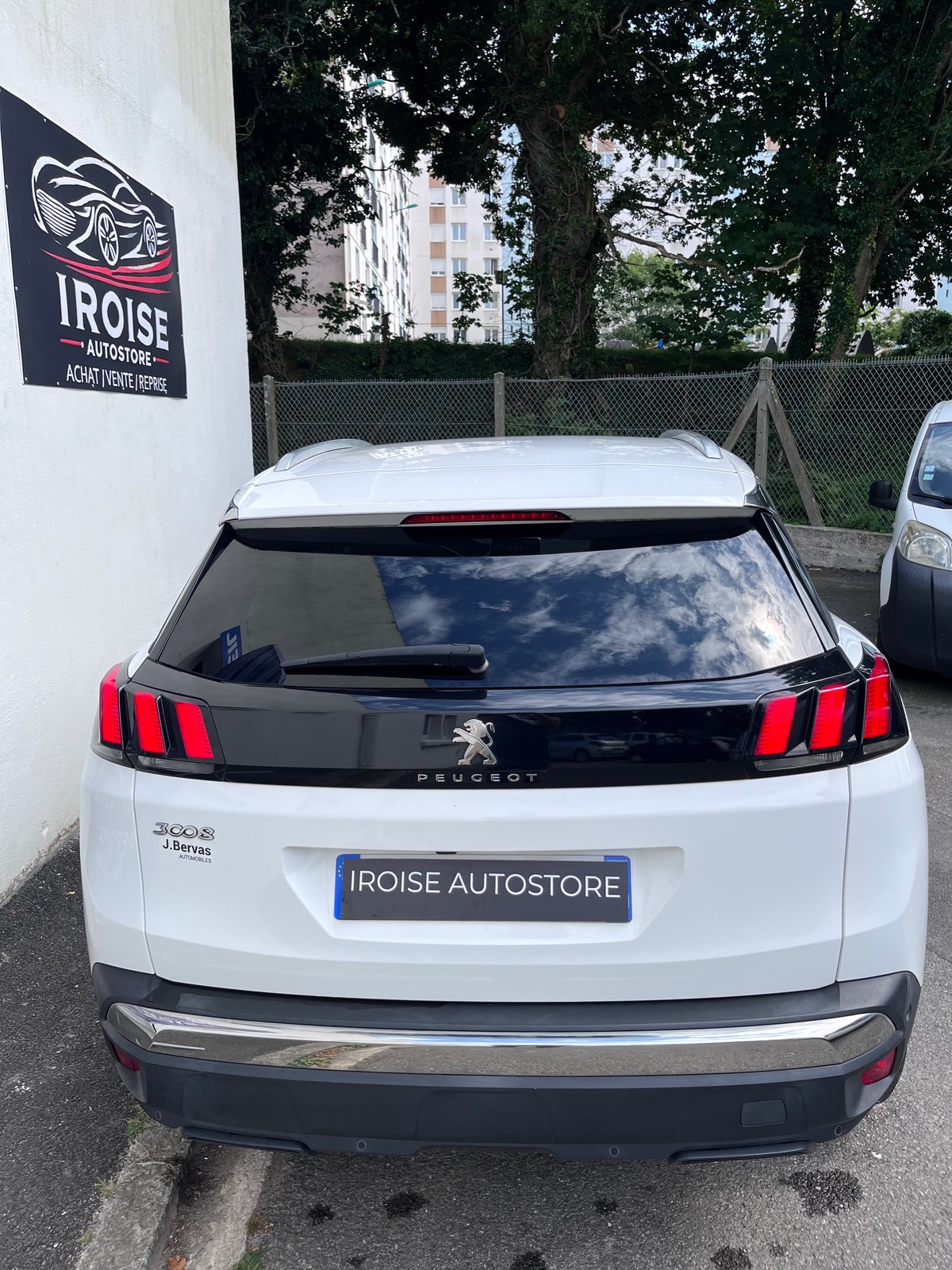 Peugeot 3008 SUV 1.5 BlueHDi 130  ch Diesel