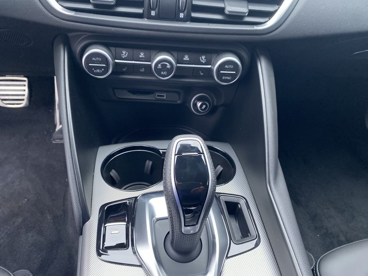 Alfa Romeo Giulia 2.0T 280ch Tributo Italiano Q4 AT8