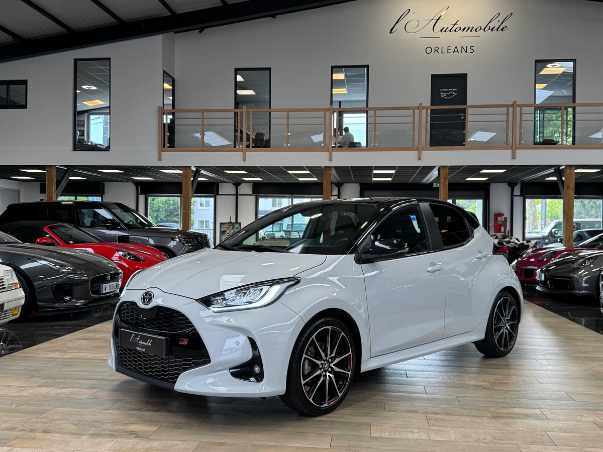 Toyota Yaris 1.5 VVTI 116CV GR SPORT JBL/ HUD 1ERE MAIN
