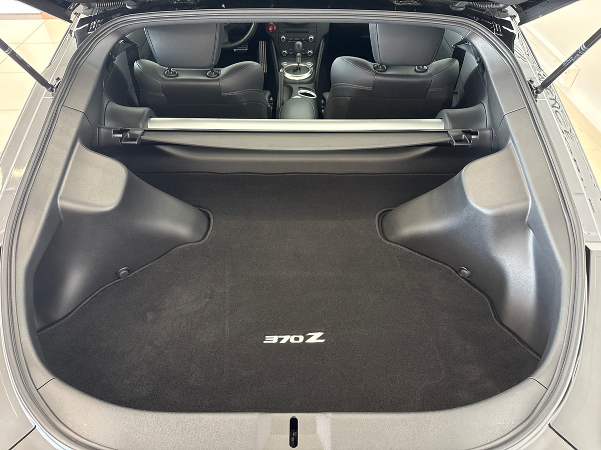 Nissan 370Z Pack (Z34) 3.7 i V6 24V Coupé 328 cv Boîte auto