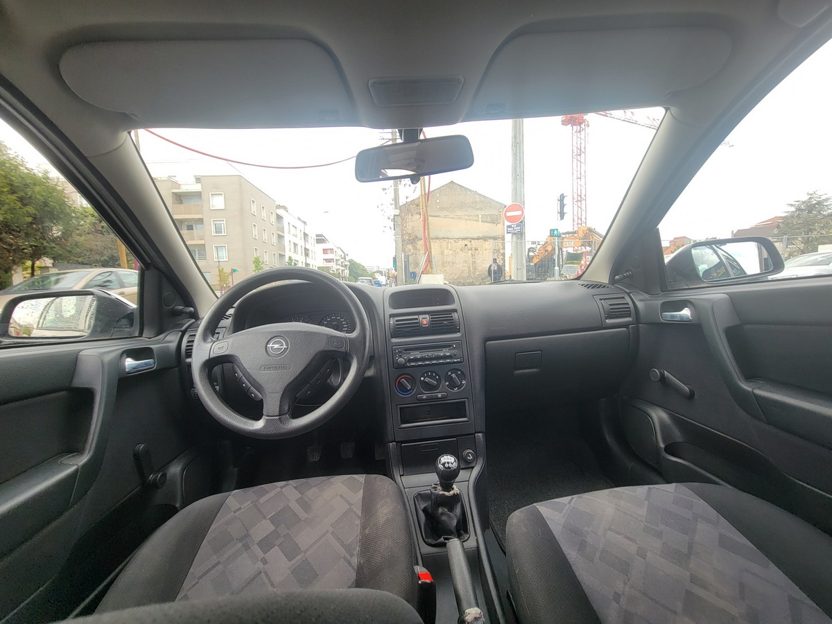 Opel Astra 1.4i  16V 90Ch
