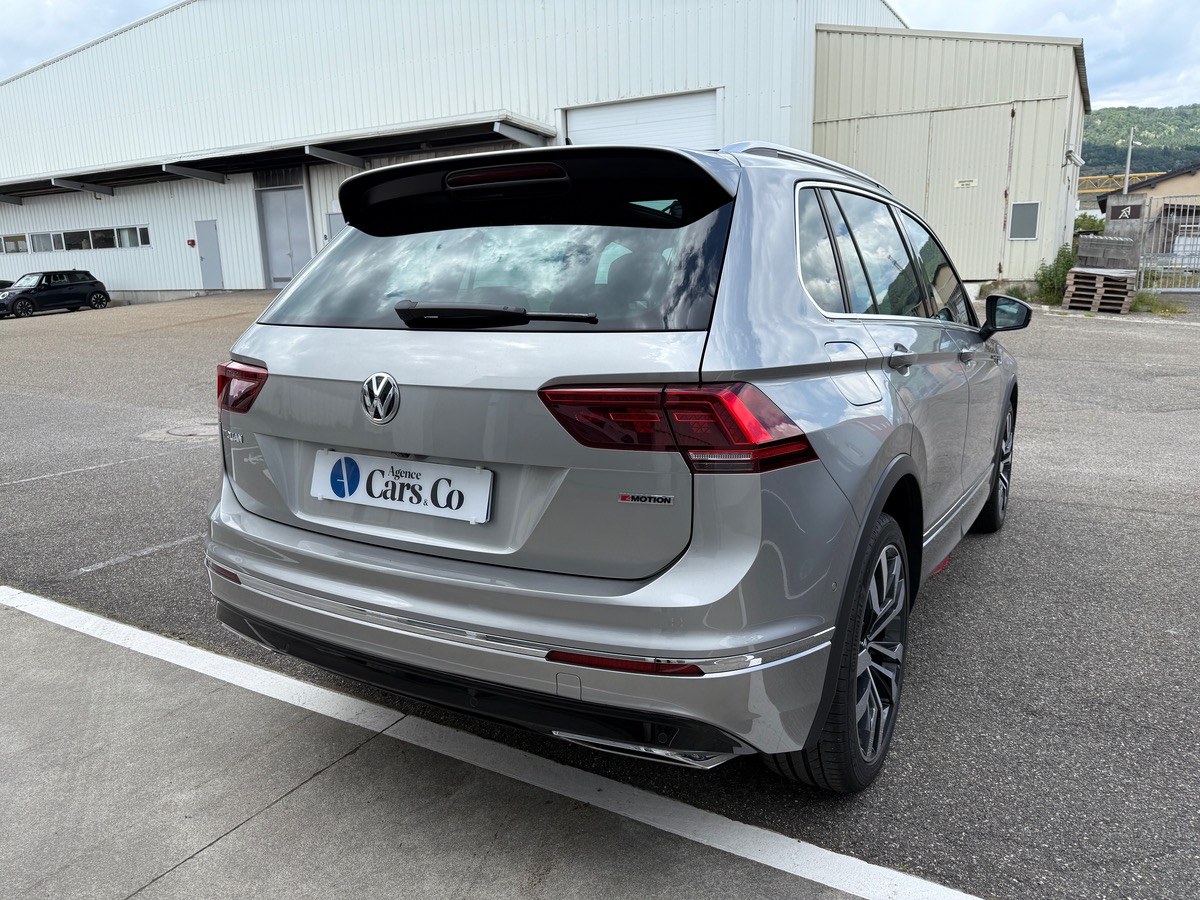 Volkswagen Tiguan BI-TDI 240 4Motion DSG R-line, Virtual Cockpit, Toit Ouvrant, Dynaudio,