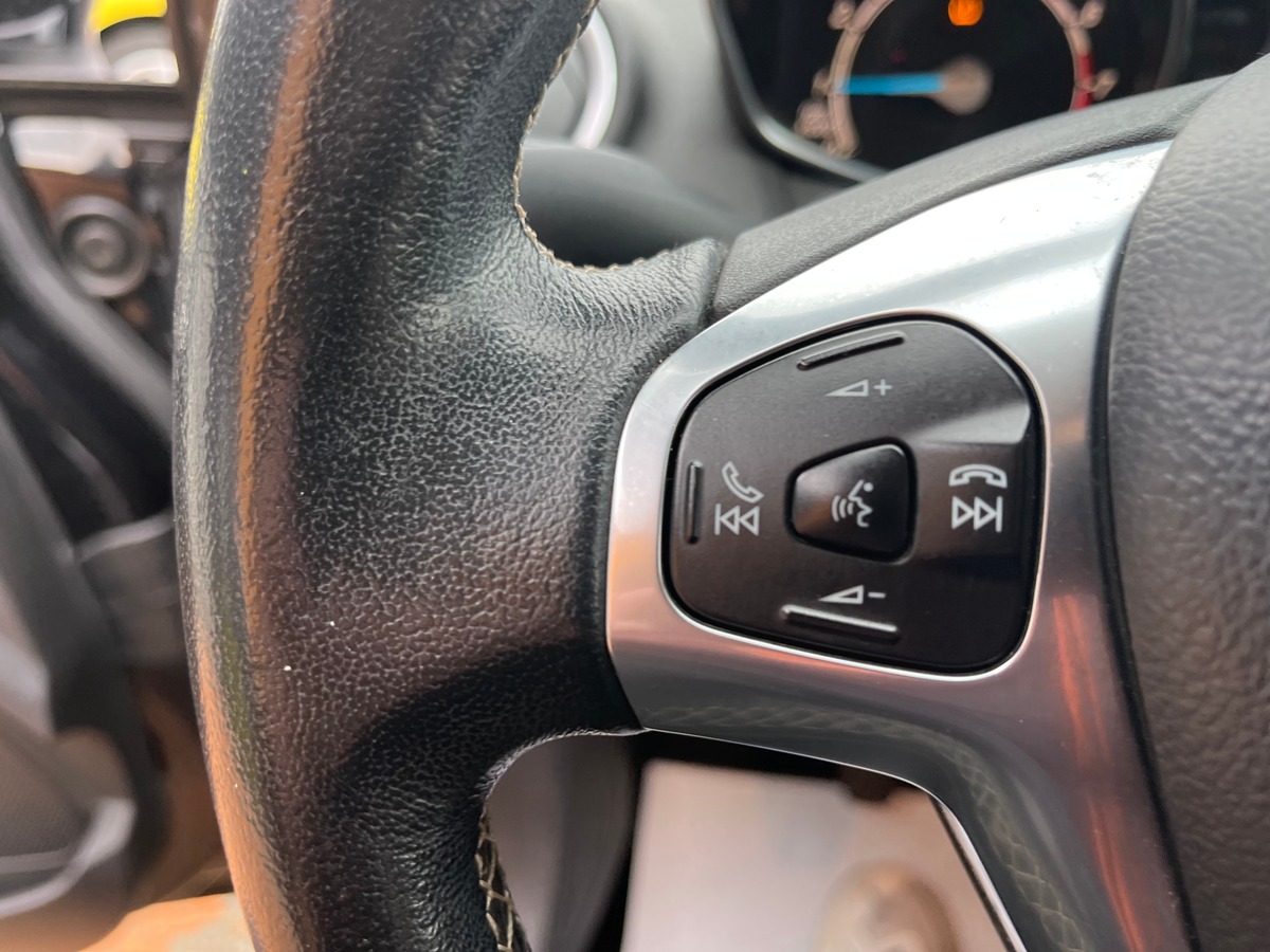 Ford Fiesta VI Phase 2 5 portes 1.0 SCTi EcoBoost 100 ch