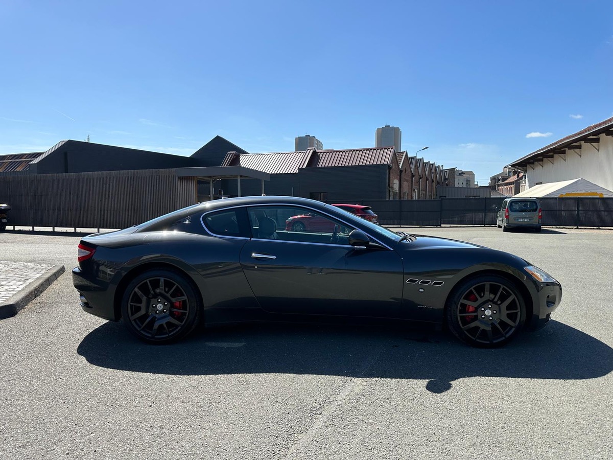 Maserati Granturismo 4.2 V8 BVA