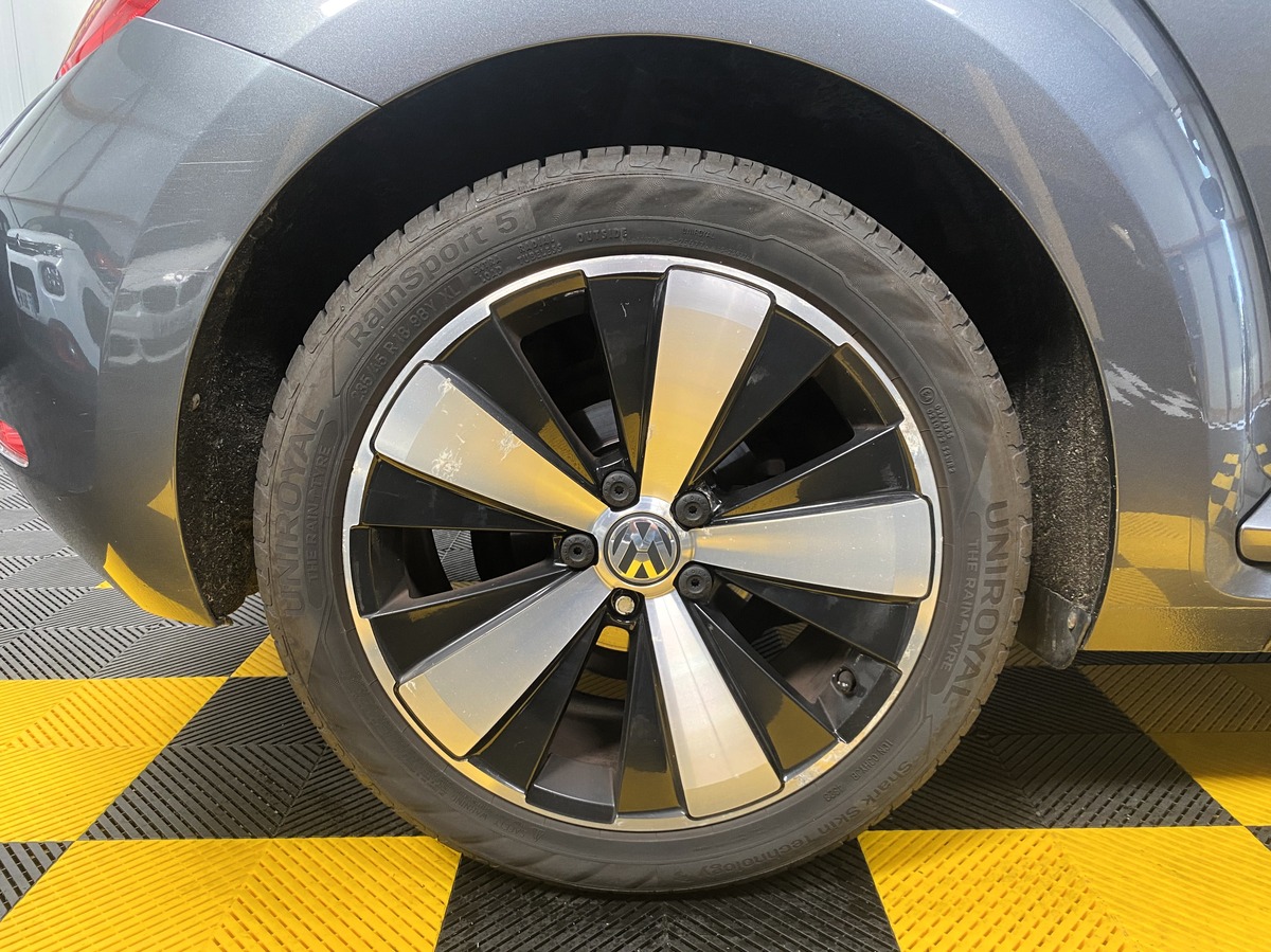 Volkswagen Coccinelle 2.0 TDI 110 CH COUTURE