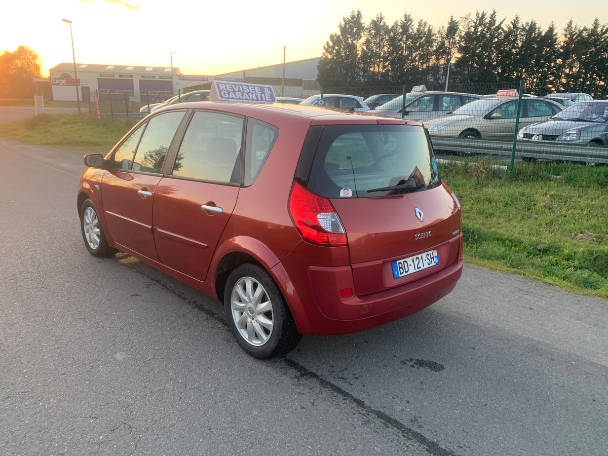 RENAULT Megane scenic II 1.9 dci 130ch 158675km