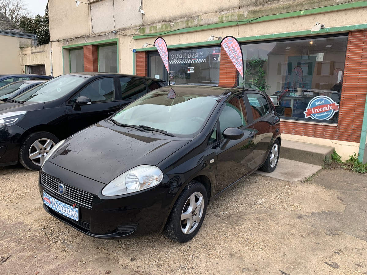 CARIZY - Fiat-Punto-Punto 1.3 multijet 16v 85 s&s lounge