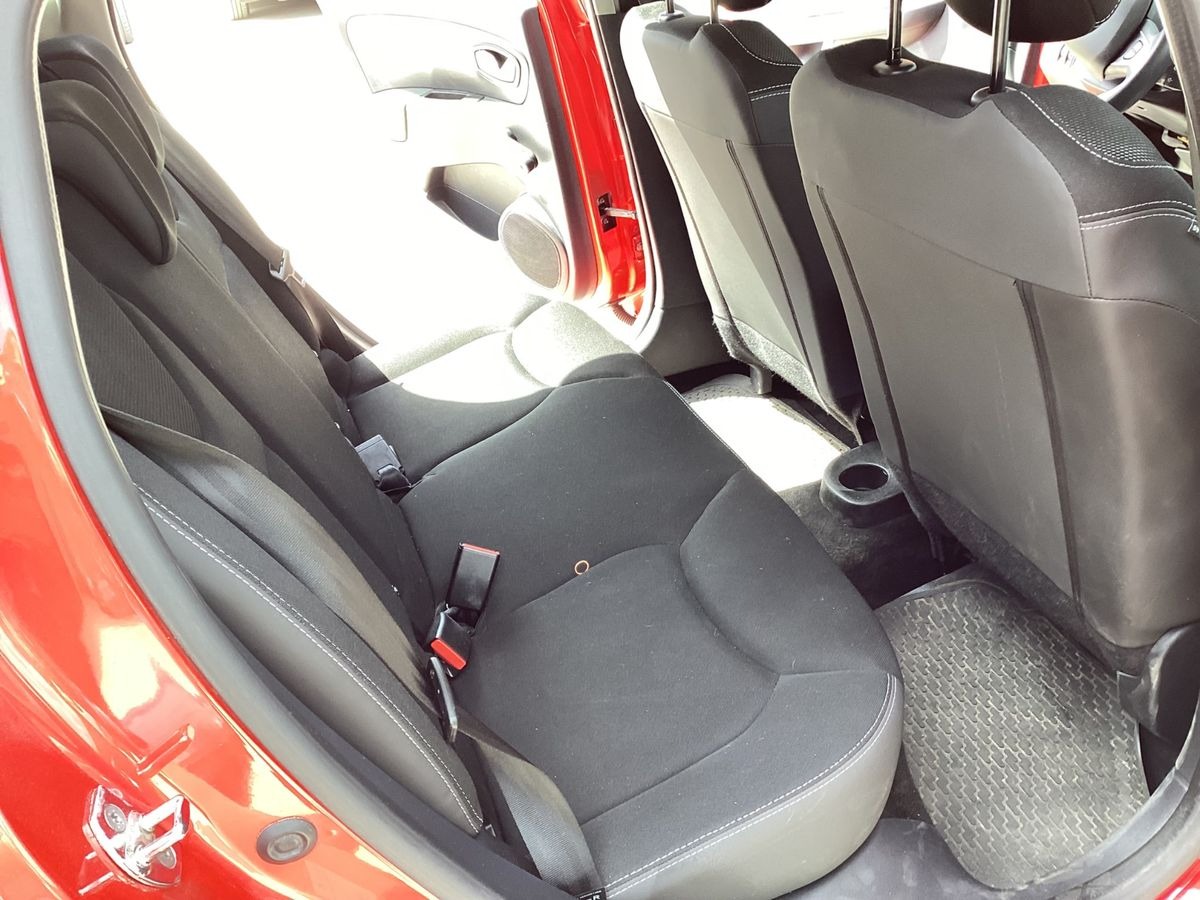RENAULT Clio IV 1.2i 16v 75 Life