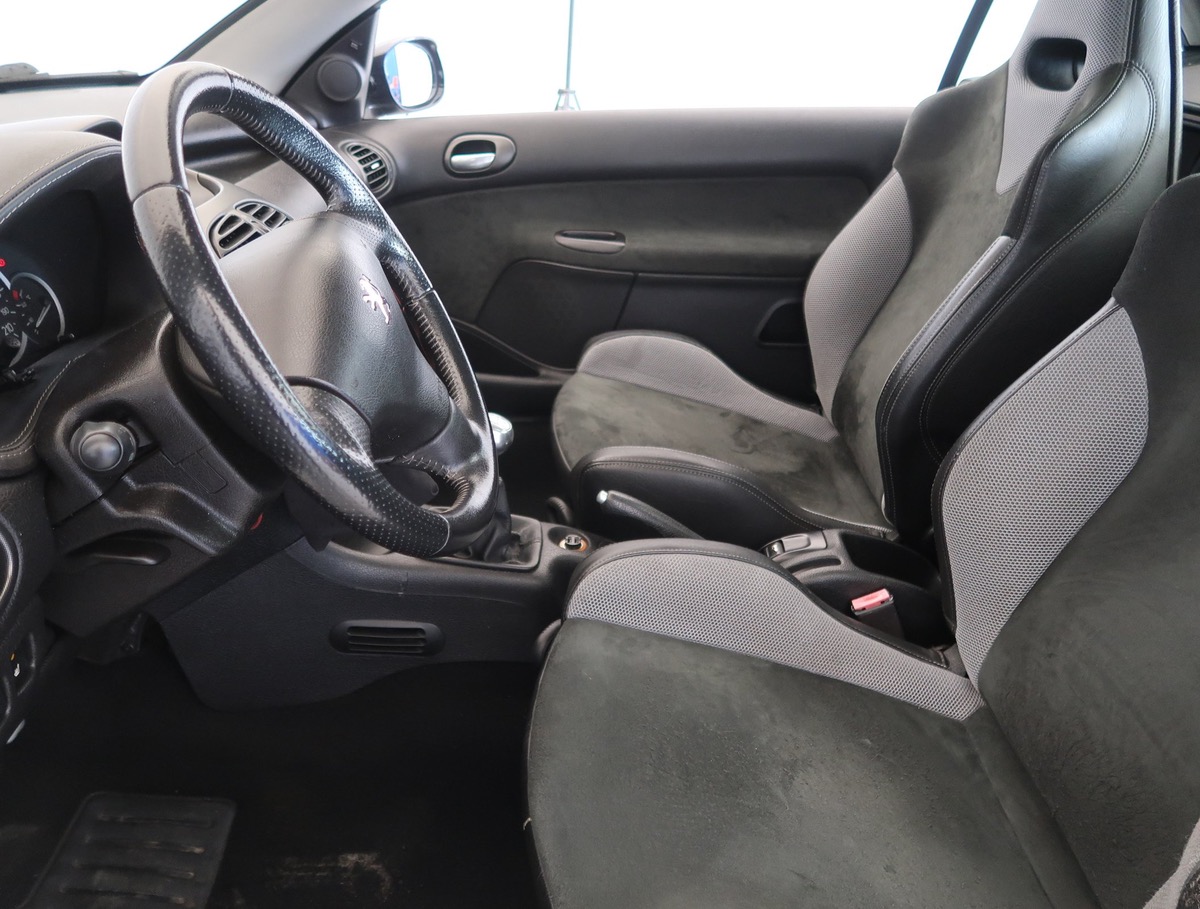 Peugeot 206 CC R.G 1.6 16v rc line