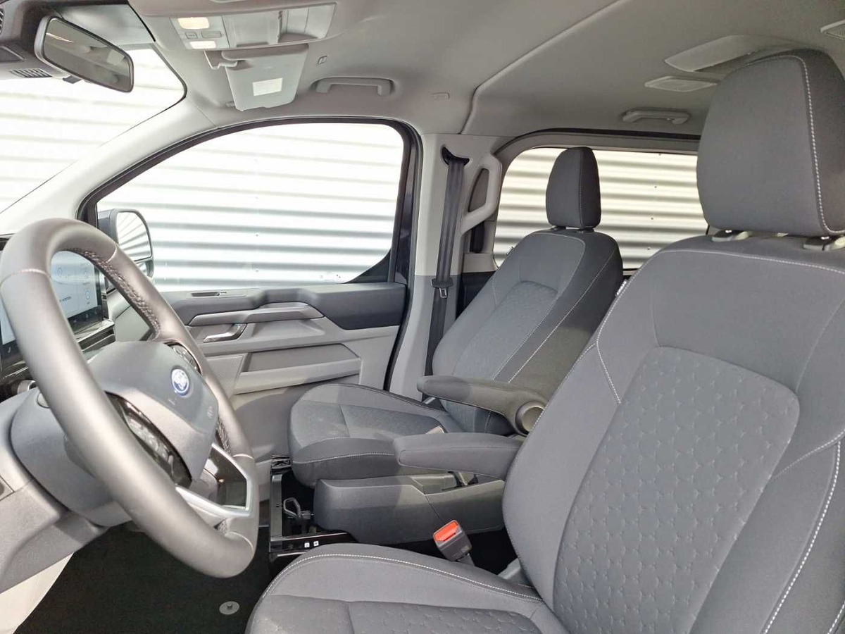 Ford Tourneo Custom 320 L2H1 2.0L 170ch Titanium 8 places/Camera/Clim/Carplay/Siege chauffant