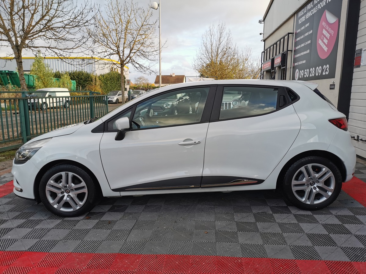 RENAULT Clio IV 2 1.5 DCI 75 LIMITED ** 4450 KM**