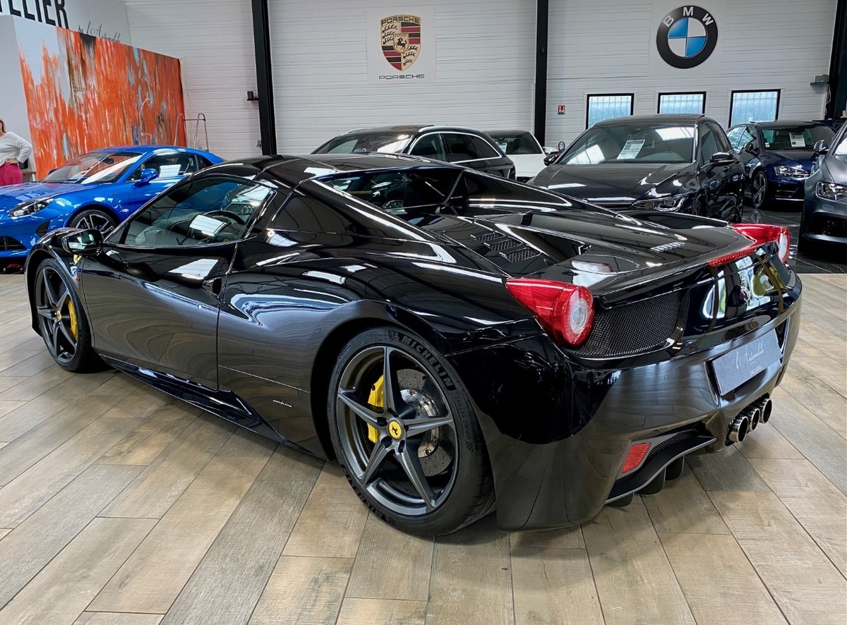 Ferrari 458 Spider ITALIA V8 570 Carbone LED