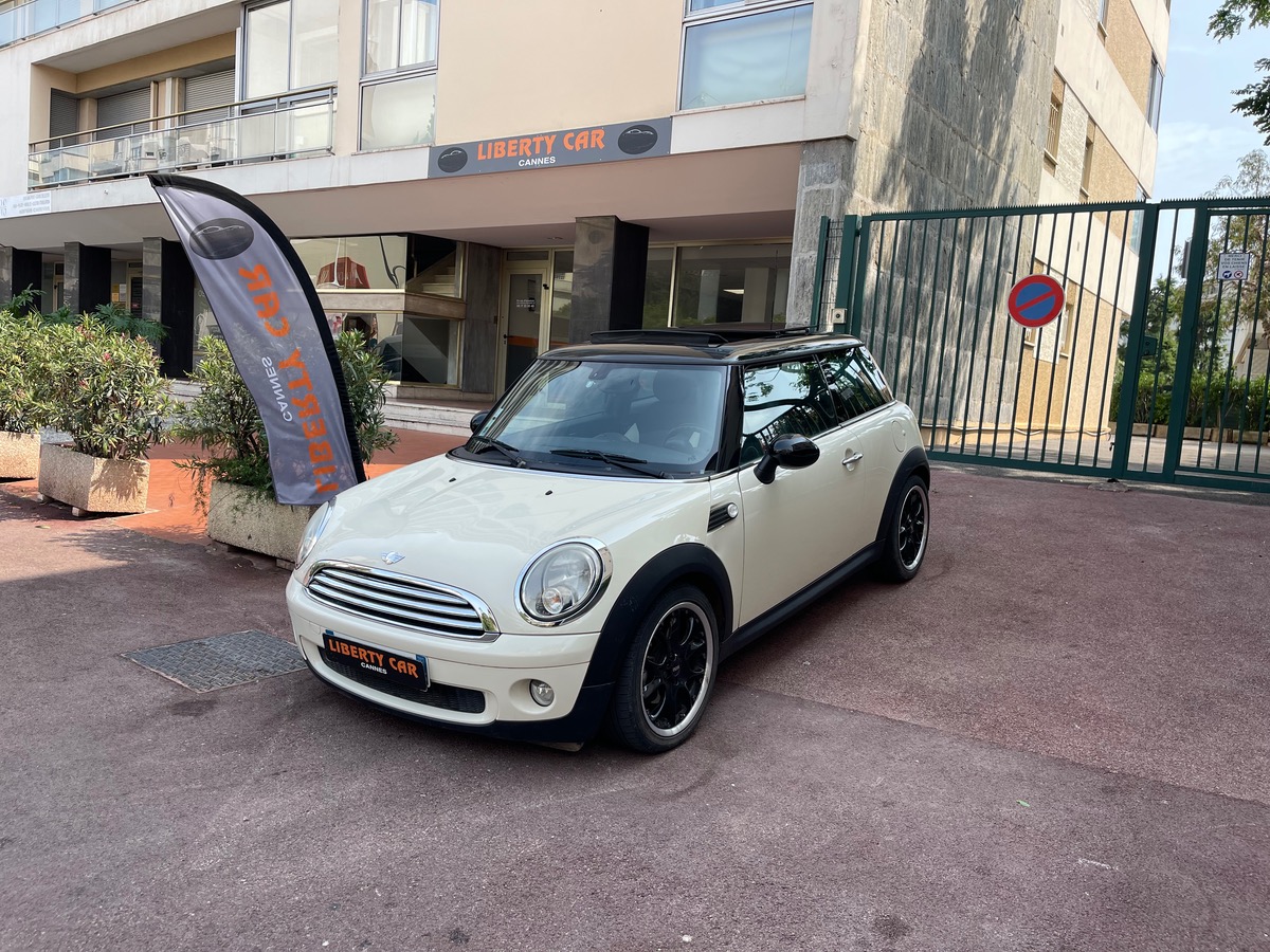 Mini Mini Cooper 1.6 i 122 cv Boîte auto / Toit Ouvrant / Clim / Jantes Sport