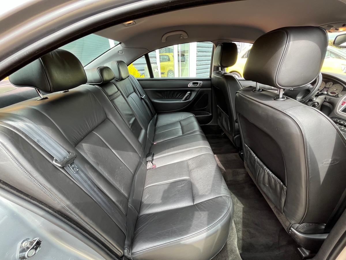 Peugeot 607 Phase 2 2.7 HDi 204 ch Boîte automatique EXECUTIVE PACK