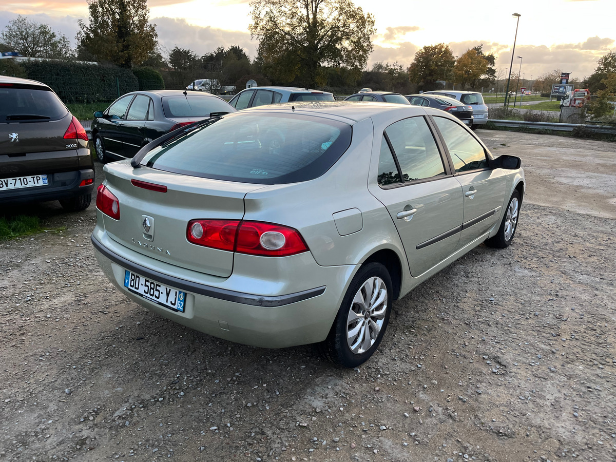 RENAULT Laguna 1.6 16v 131303KM