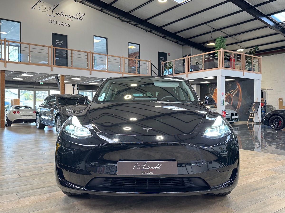 Tesla Model Y 347 cv PREMIÈRE MAIN AUTOPILOTE