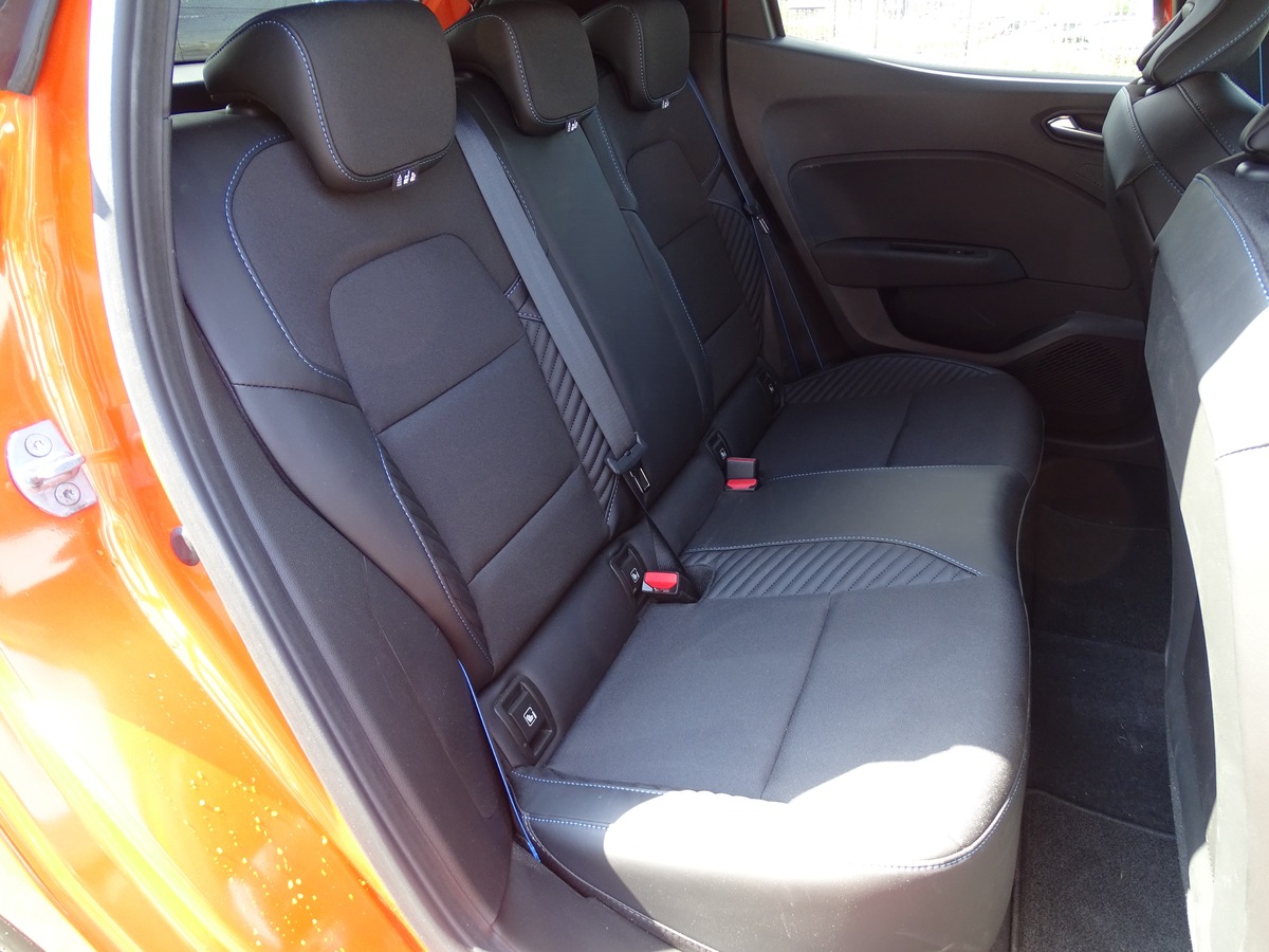 RENAULT Clio V (2) 1.0 TCE 90 Ch ESPRIT ALPINE 1ere main Caméra 360 CarPlay