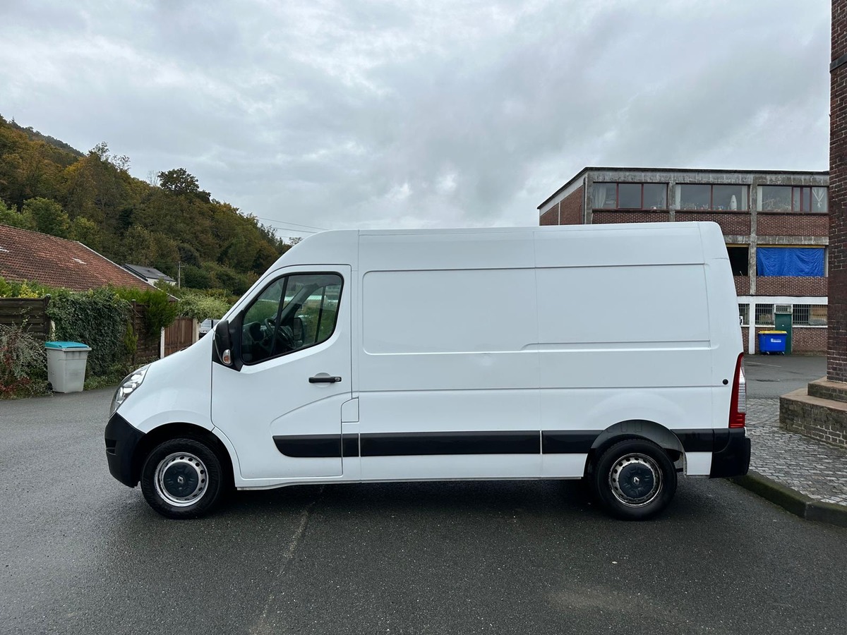 RENAULT Master Phase 2 Traction Fourgon L2H2 F3300 2.3 dCi 16V Energy 145 cv