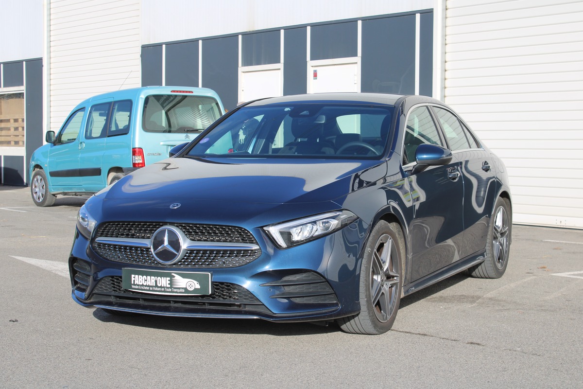 Mercedes-Benz Classe A IV BERLINE 180 AMG LINE